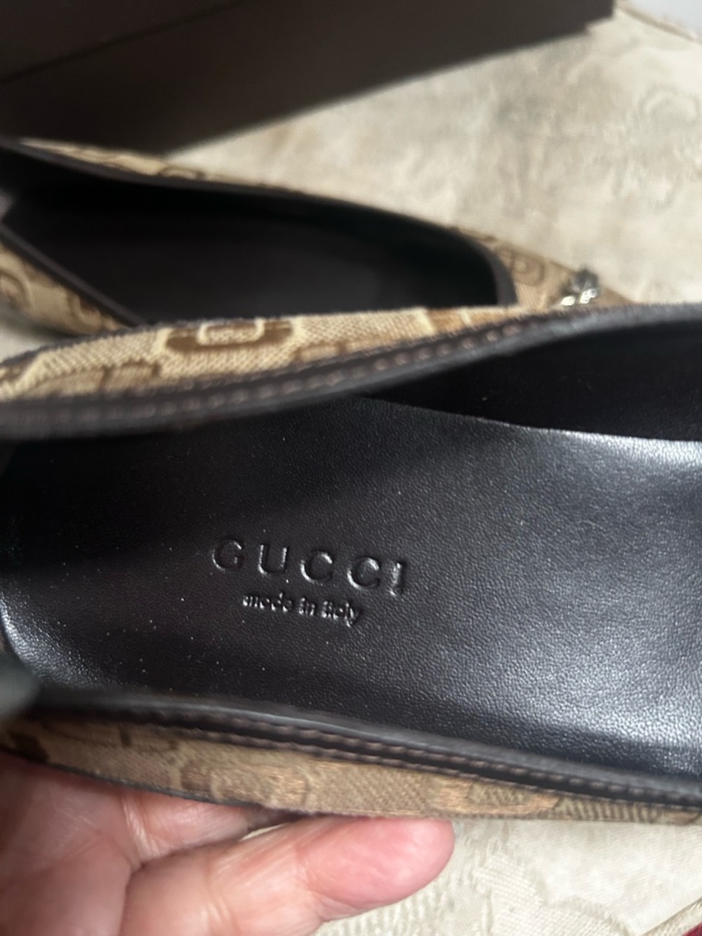 Gucci Brown Monogram Canvas Flats with Black Trim Sz 39. - Picture 14 of 16